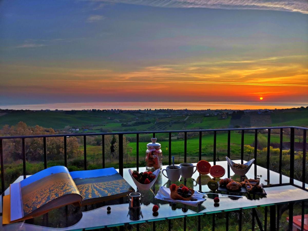 Live Your Dream San Costanzo Екстериор снимка